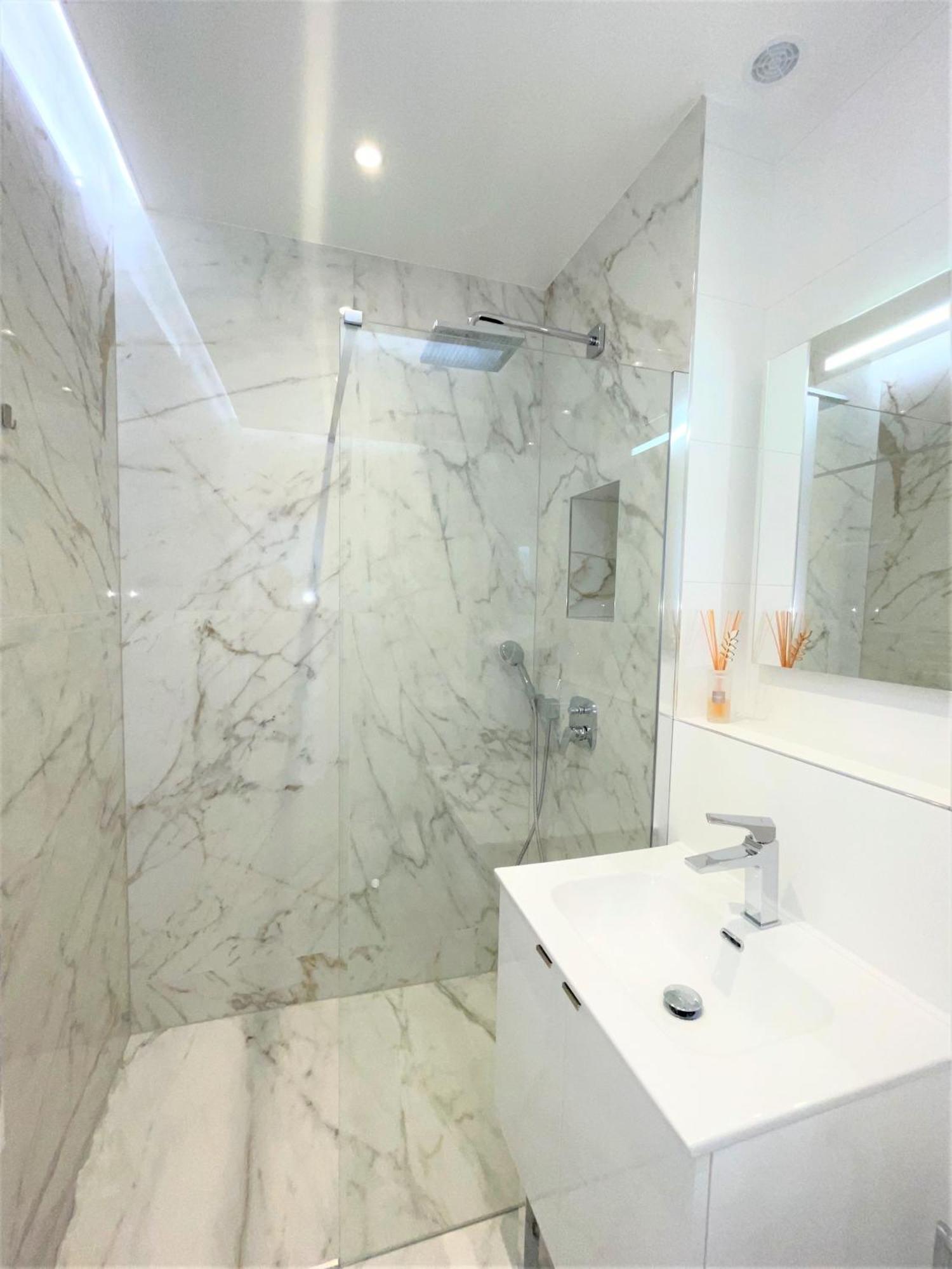 Alba Apartment Antibes Street, By Welcome To Cannes Buitenkant foto